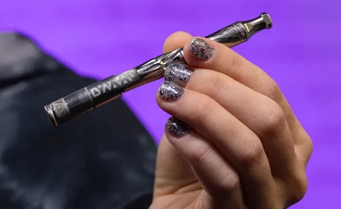 dry herb vape vs carts