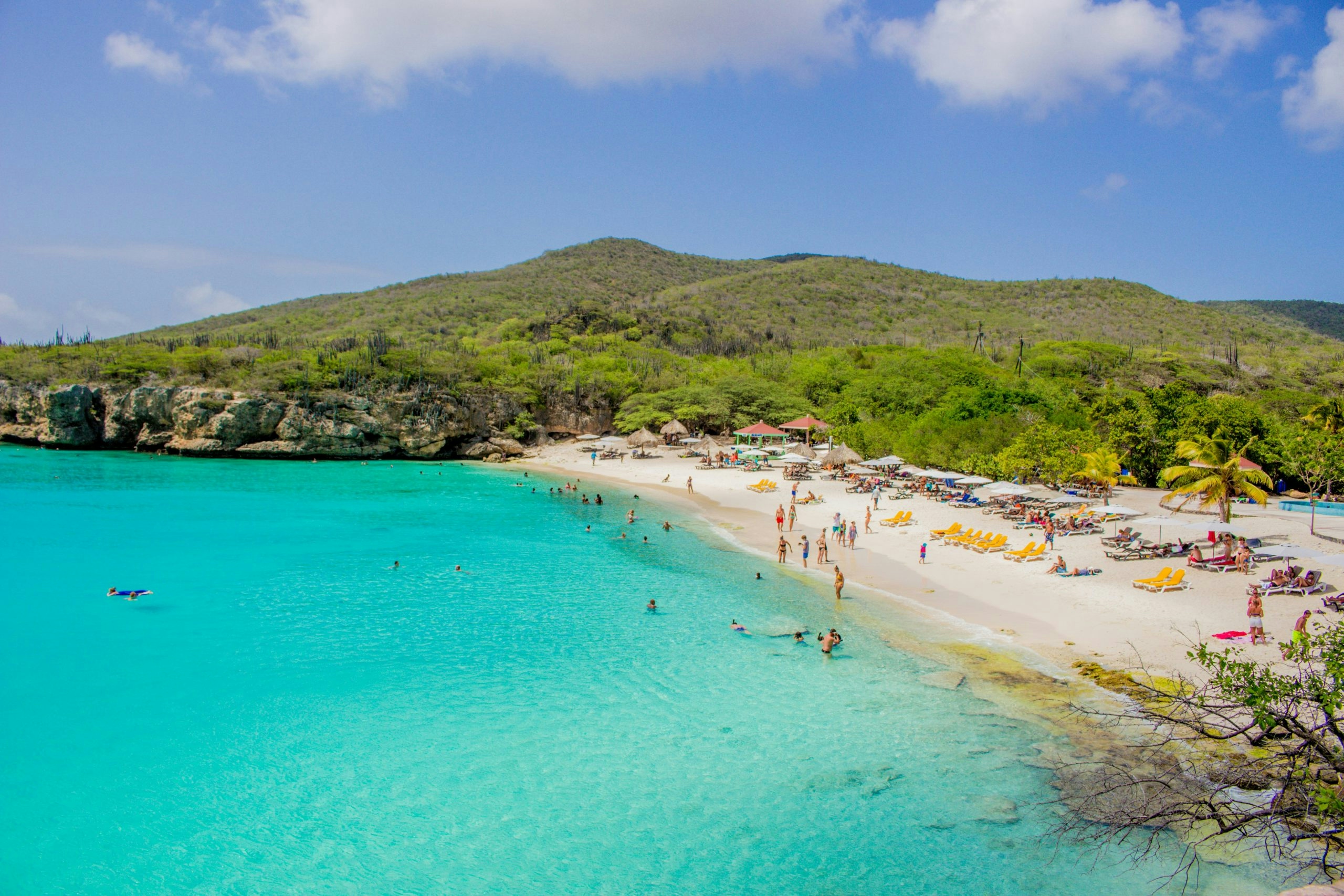 buy weed in curacao
