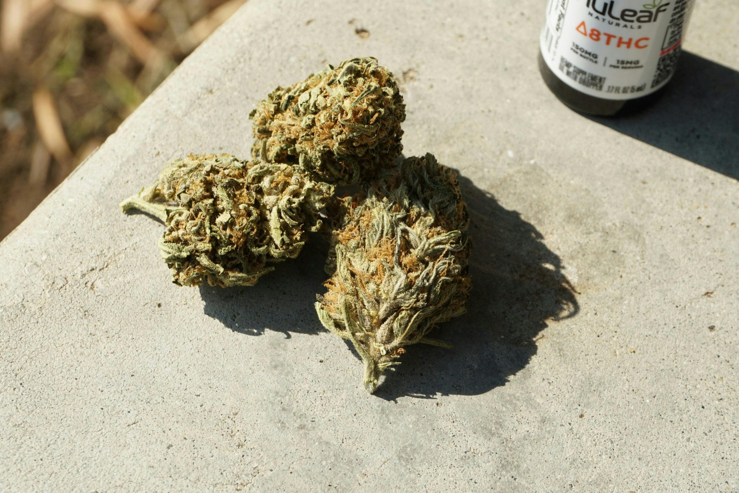 buy weed in paris