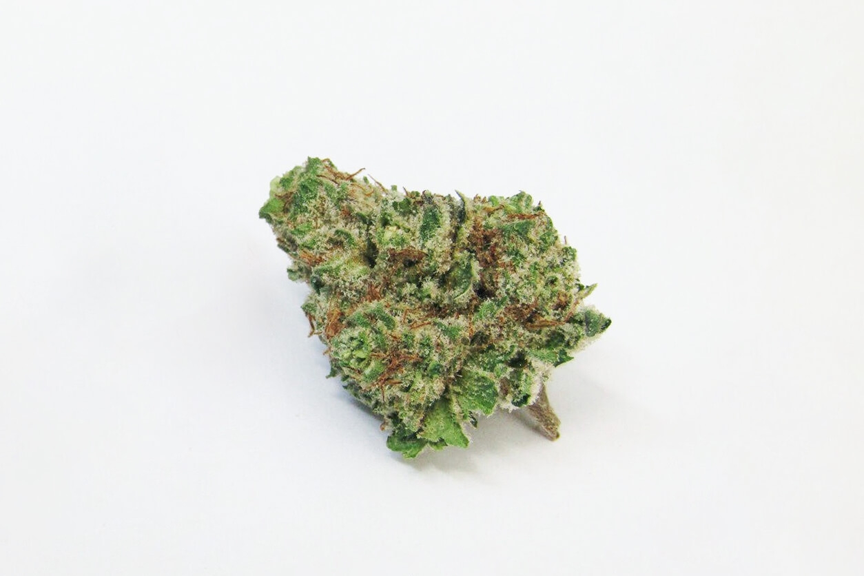 The Best High Myrcene Strains: 10 Picks for Deep Relaxation and Earthy Flavor