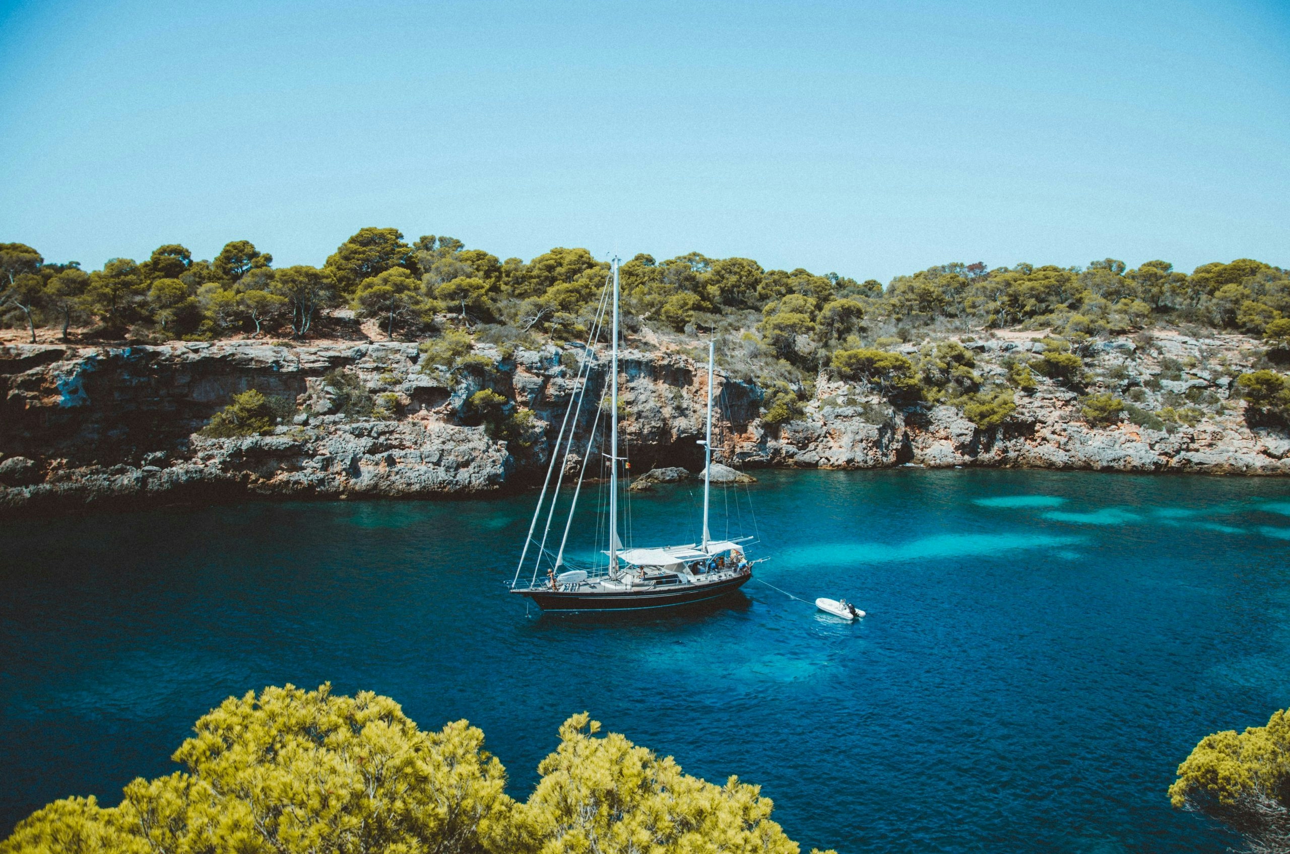 Crystal-clear beach in Mallorca with turquoise Mediterranean waters and golden sand