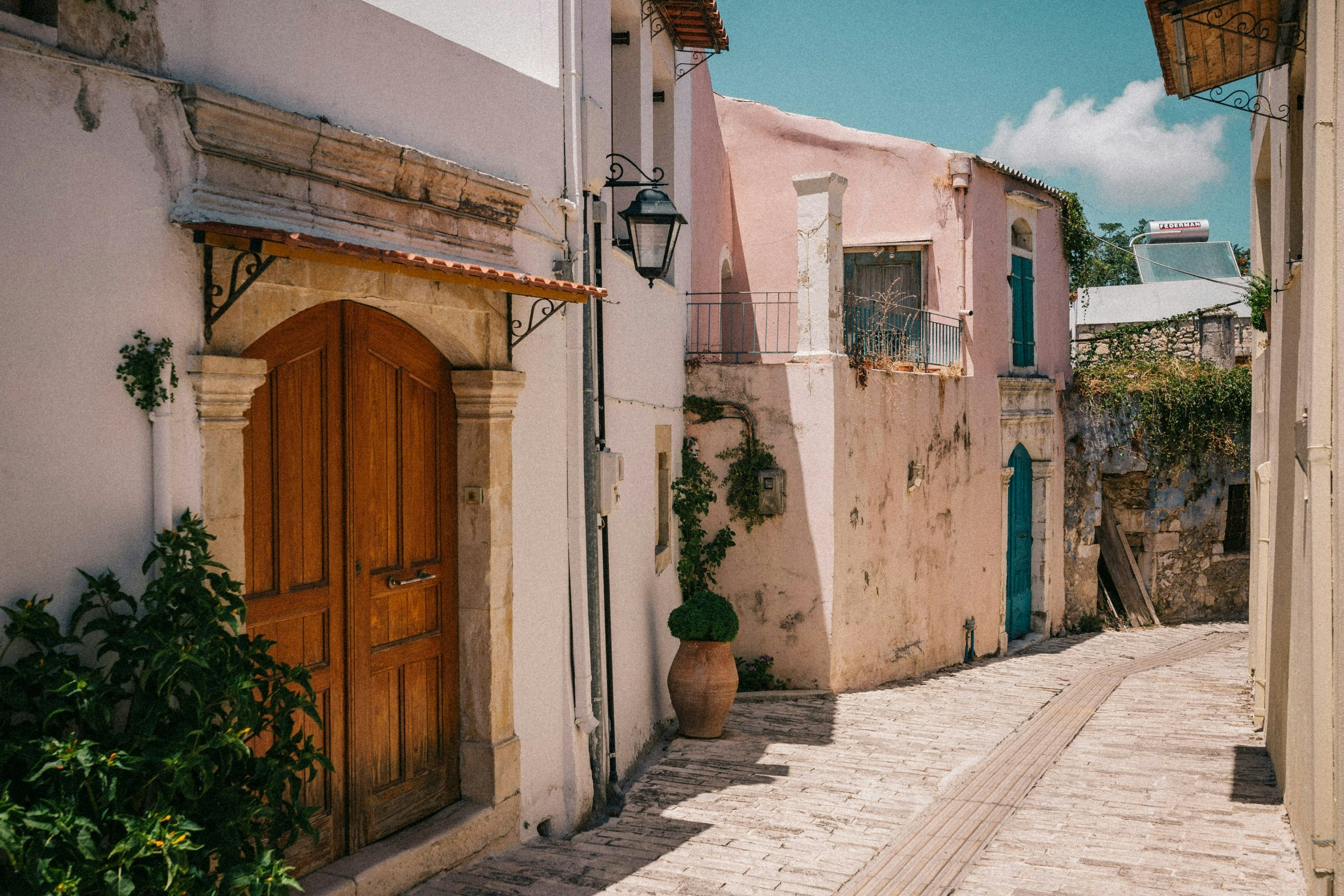 Buy Weed in Crete