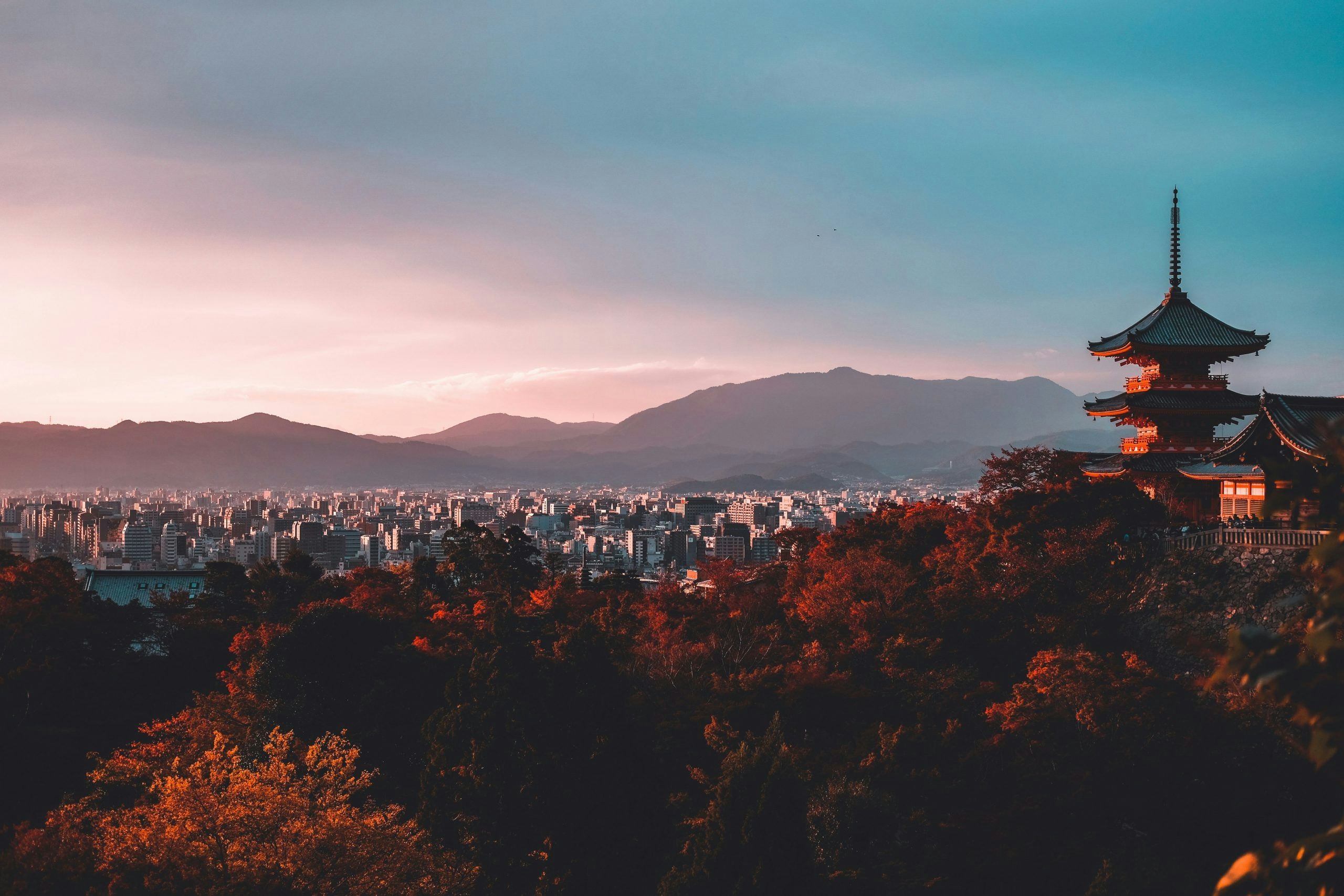 Tokyo cityscape featured in a Buy Weed in Tokyo travel guide