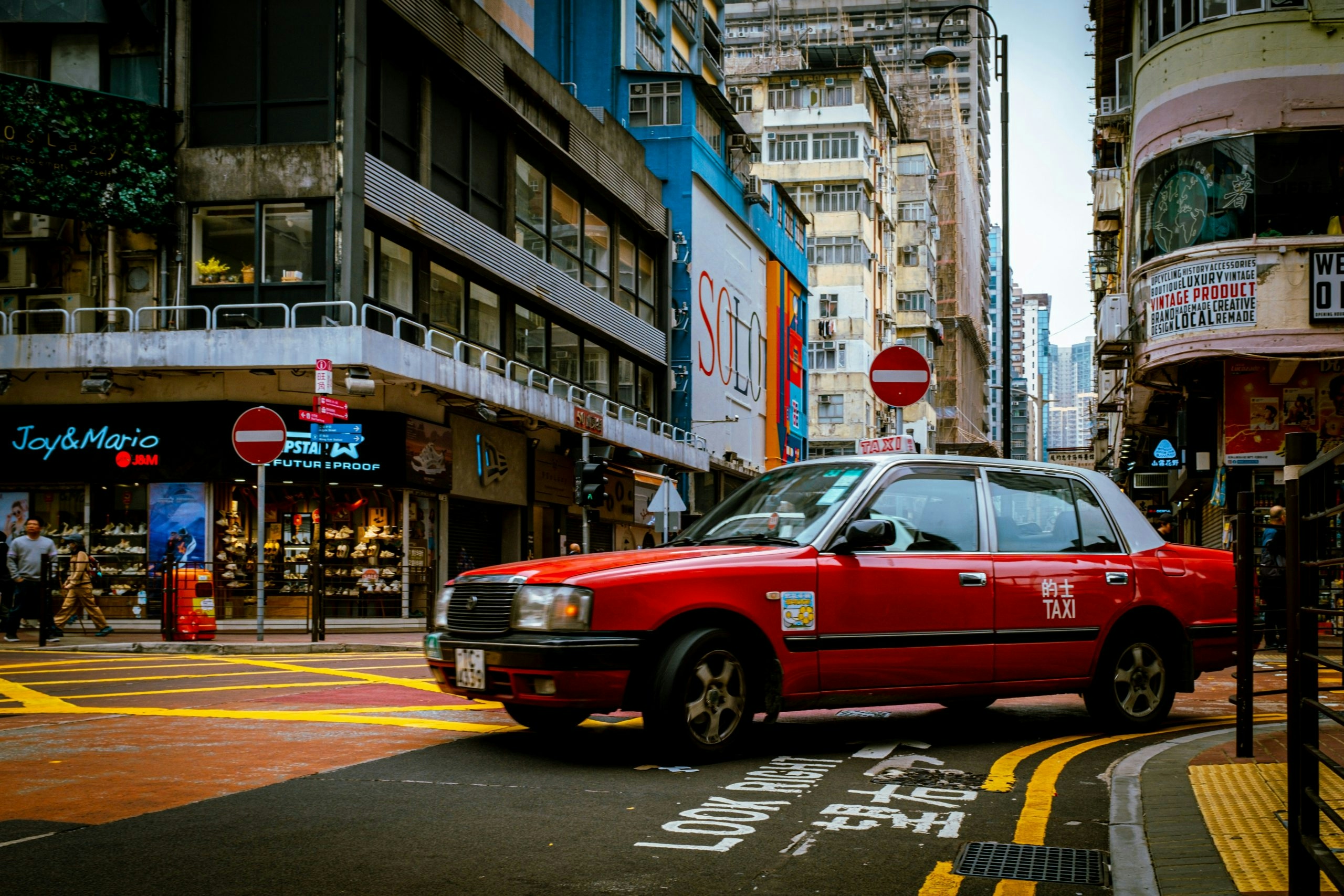 Busy street in Hong Kong