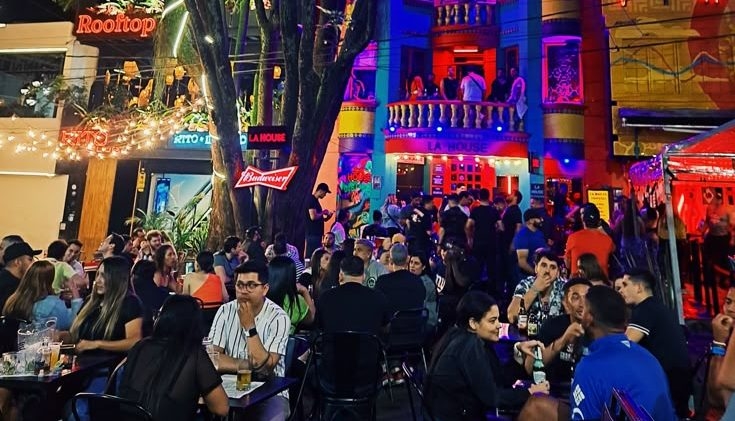 Nightlife and entertainment venues in El Poblado