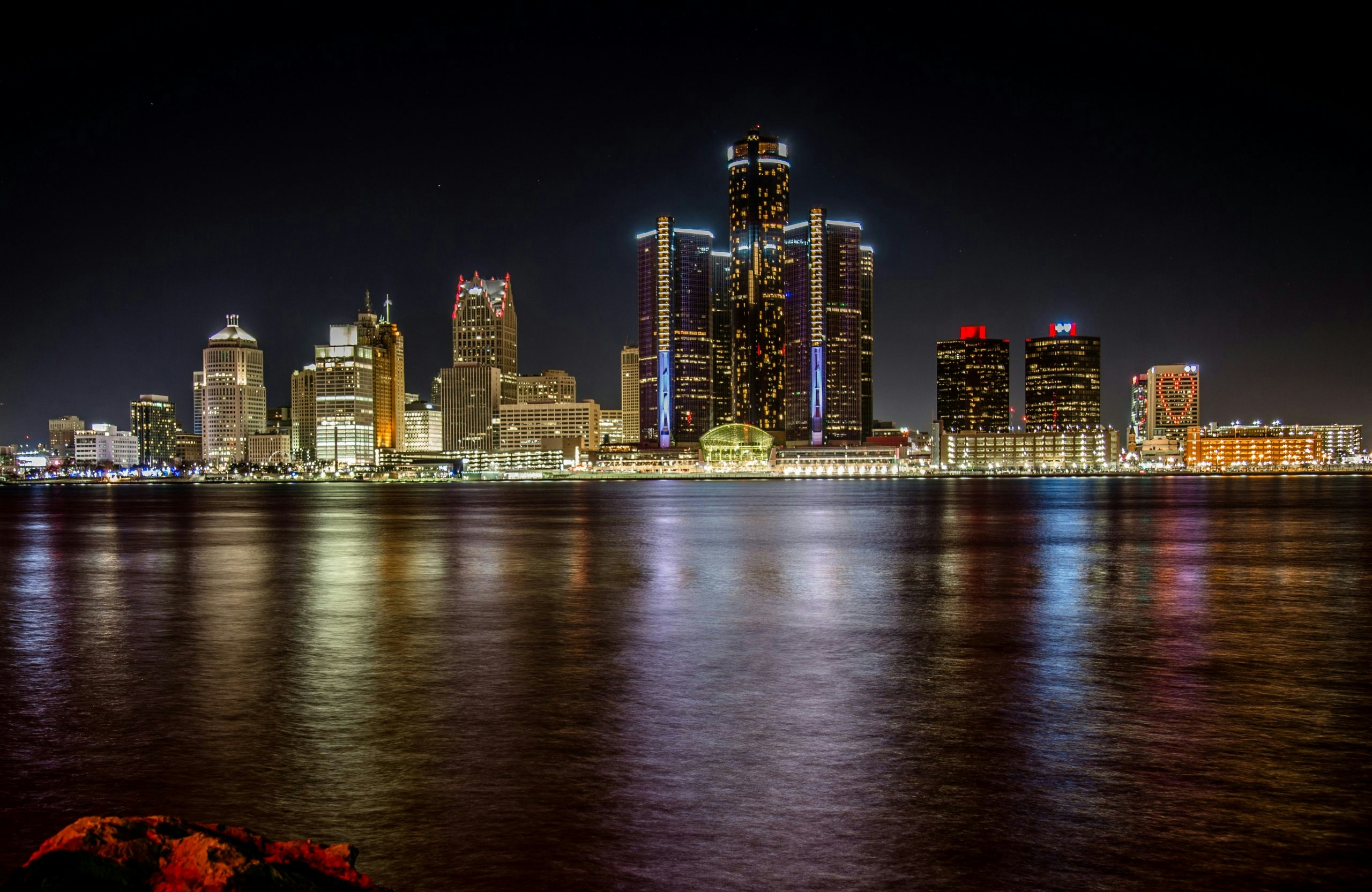 Downtown Detroit skyline featuring modern skyscrapers and historic buildings