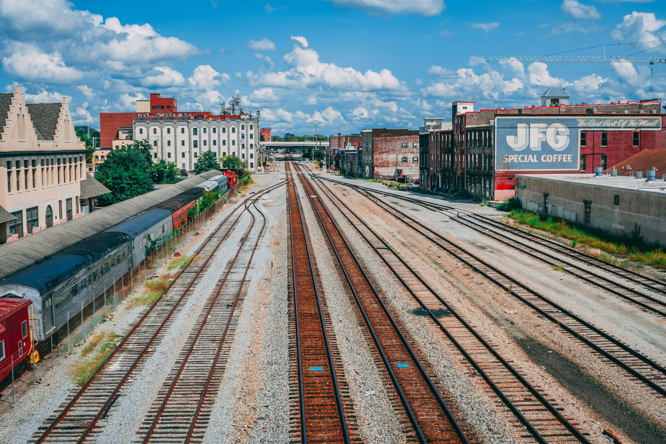 How to Buy Weed in Knoxville: Tennessee Law, Hemp Shops and What Visitors Should Know