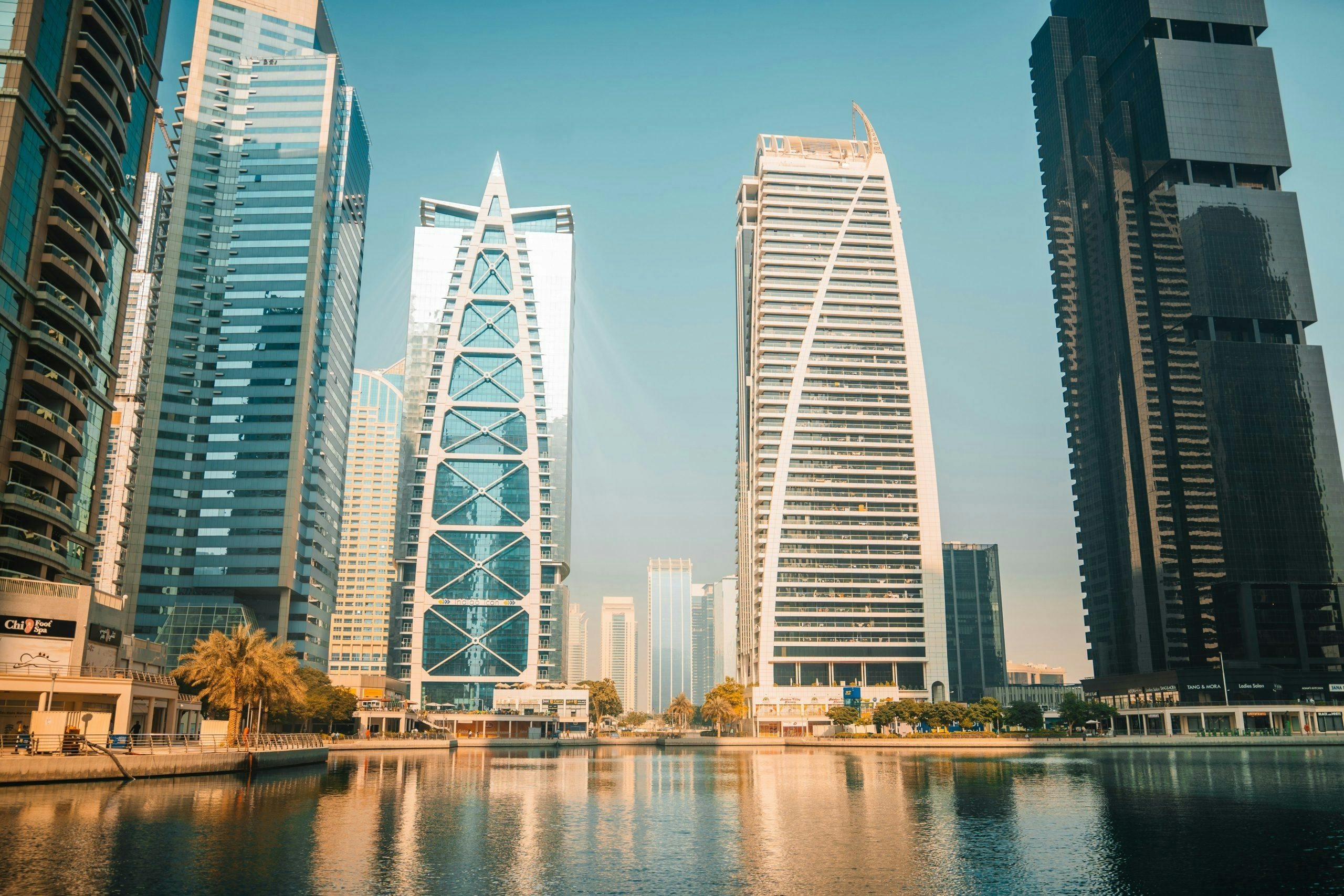 tall buildings in dubai